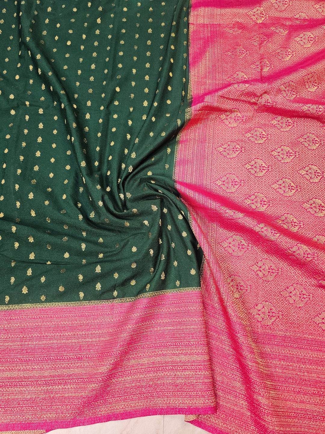 KHADDI GEORGETTE IN BOTTLE GREEN WITH RANI BORDER