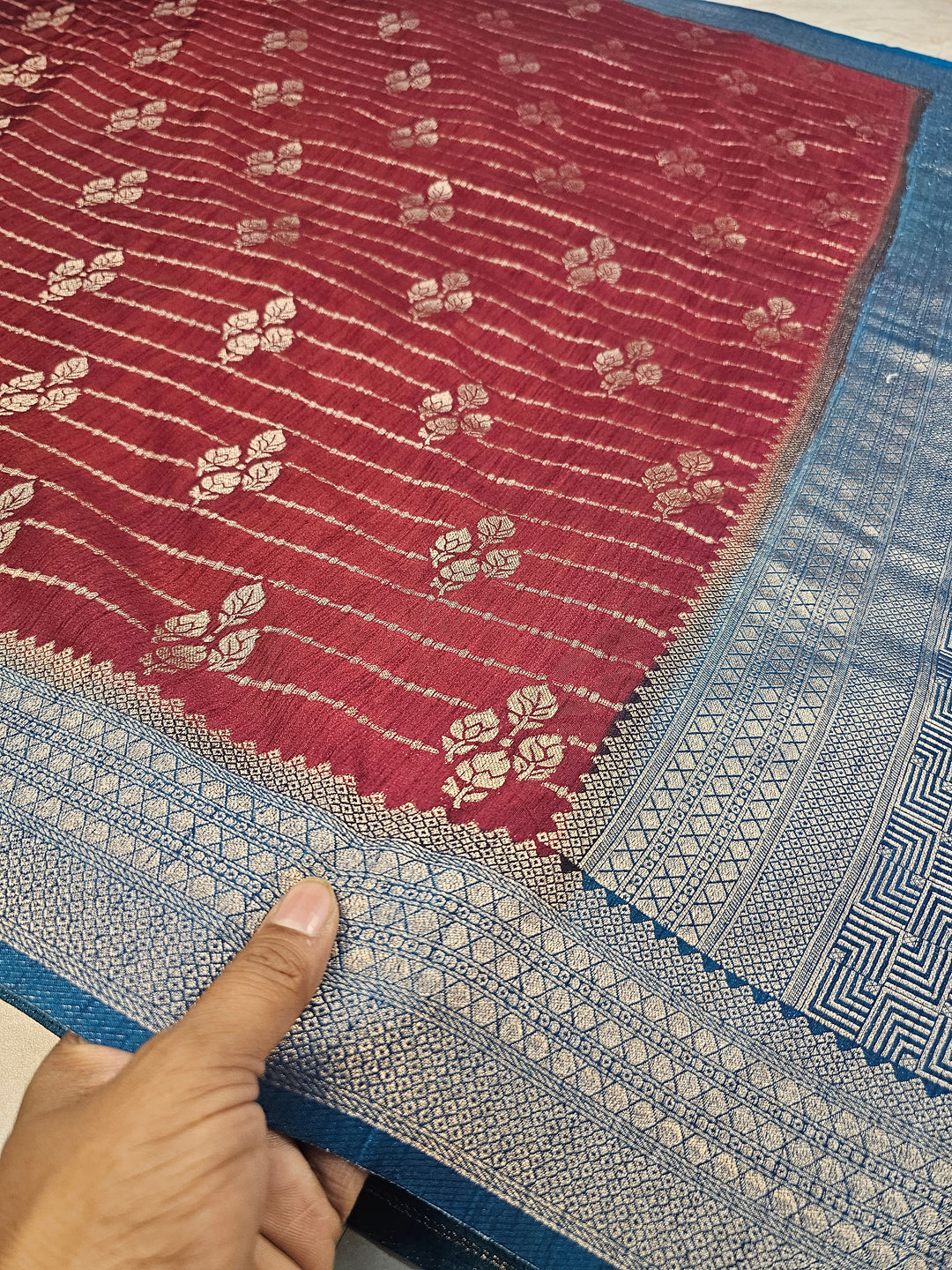 GARNET COLOUR SOFT MATKA LINEN WITH ROYAL BLUE BORDER