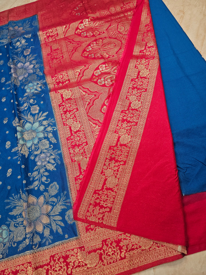 KHADDI GEROGETTE IN ROYAL BLUE WITH RED BORDER