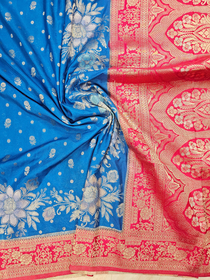 KHADDI GEROGETTE IN ROYAL BLUE WITH RED BORDER