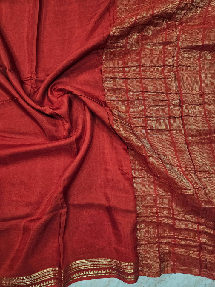 VISCOS IN BRICK RED WITH NARROW BORDER