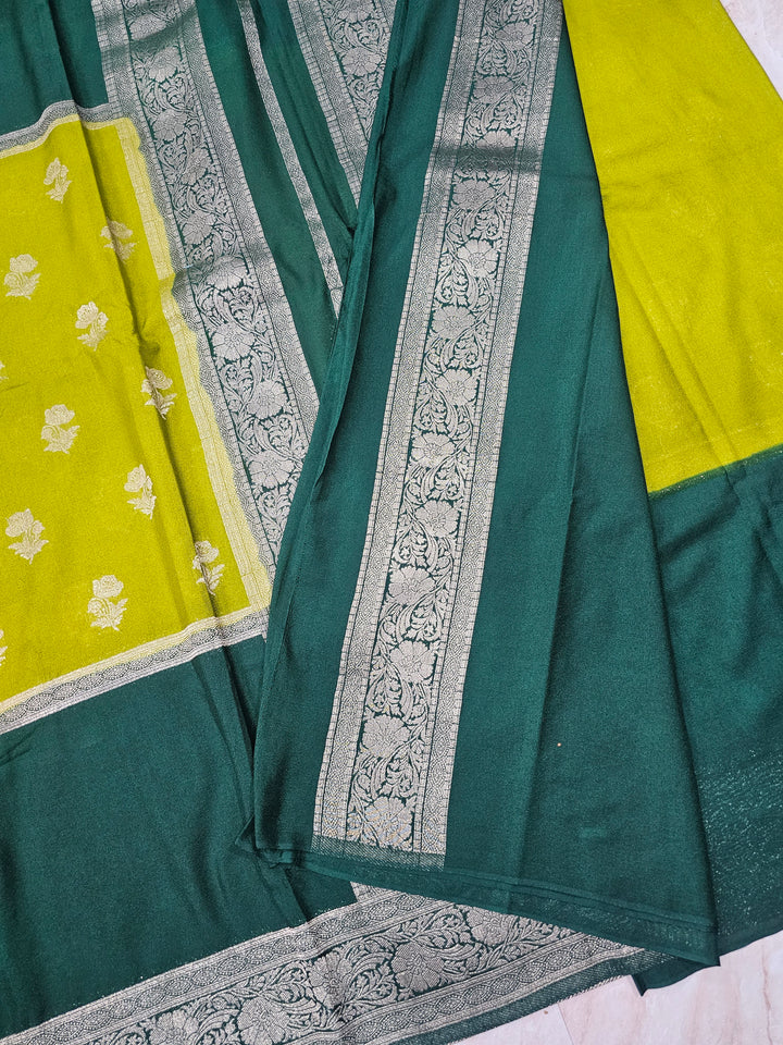 KHADDI GEROGETTE IN LEMON WITH BOTTLE GREEN BORDER