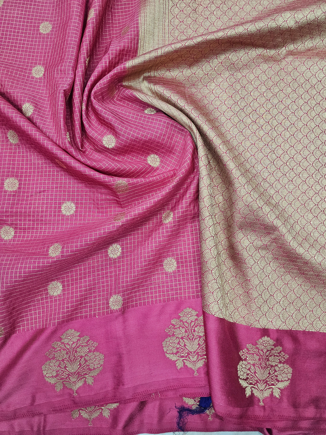 CREPE GEORGETTE IN DARK PINK WITH CHECKS AND BOOTI