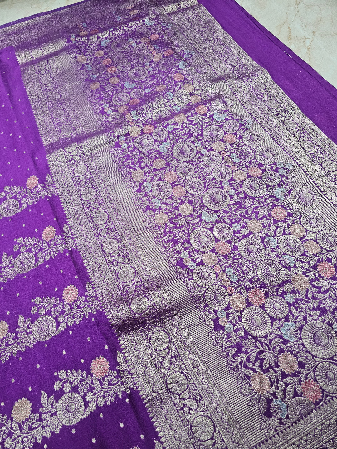 KHADDI GEROGETTE IN LAVENDER COLOUR WITH MULTI COLOUR ZARI WORK