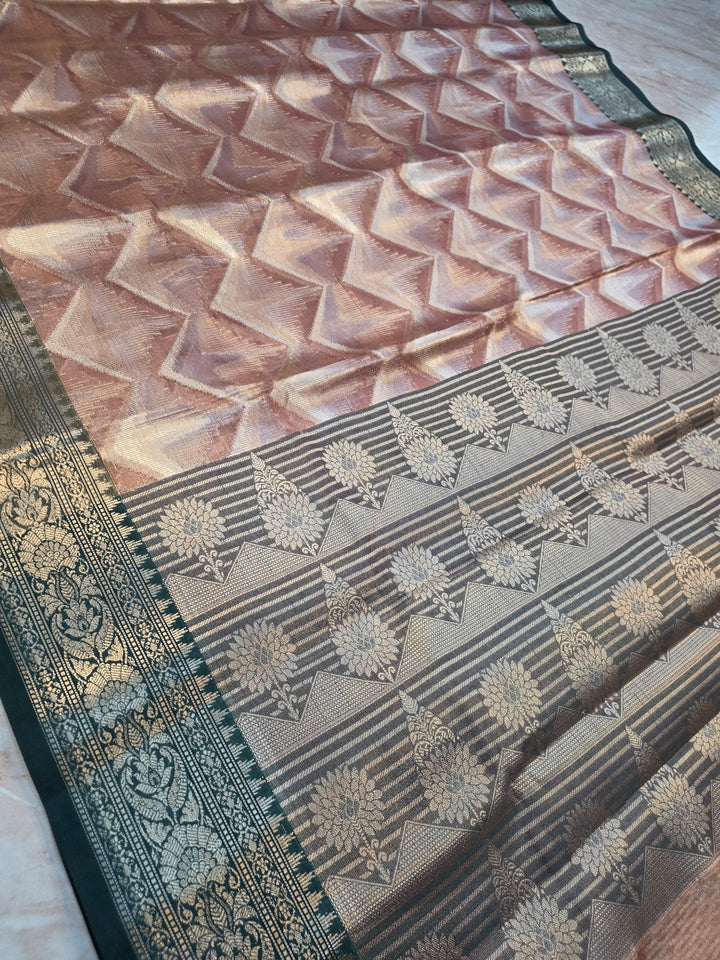 BANARASI 3D TISSU IN BROWN SHADE WITH BOTTLE GREEN BORDER