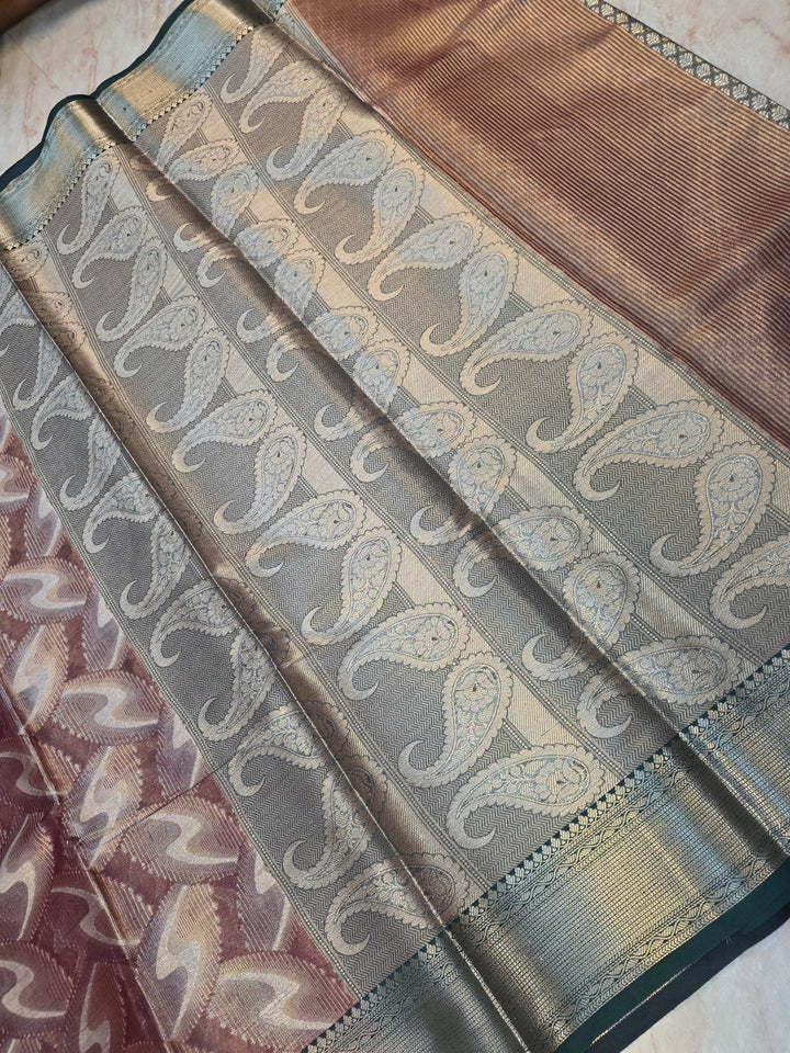 BANARASI 3D ALFI TISU IN BROWN SHADE WITH BOTTLE GREEN BORDER