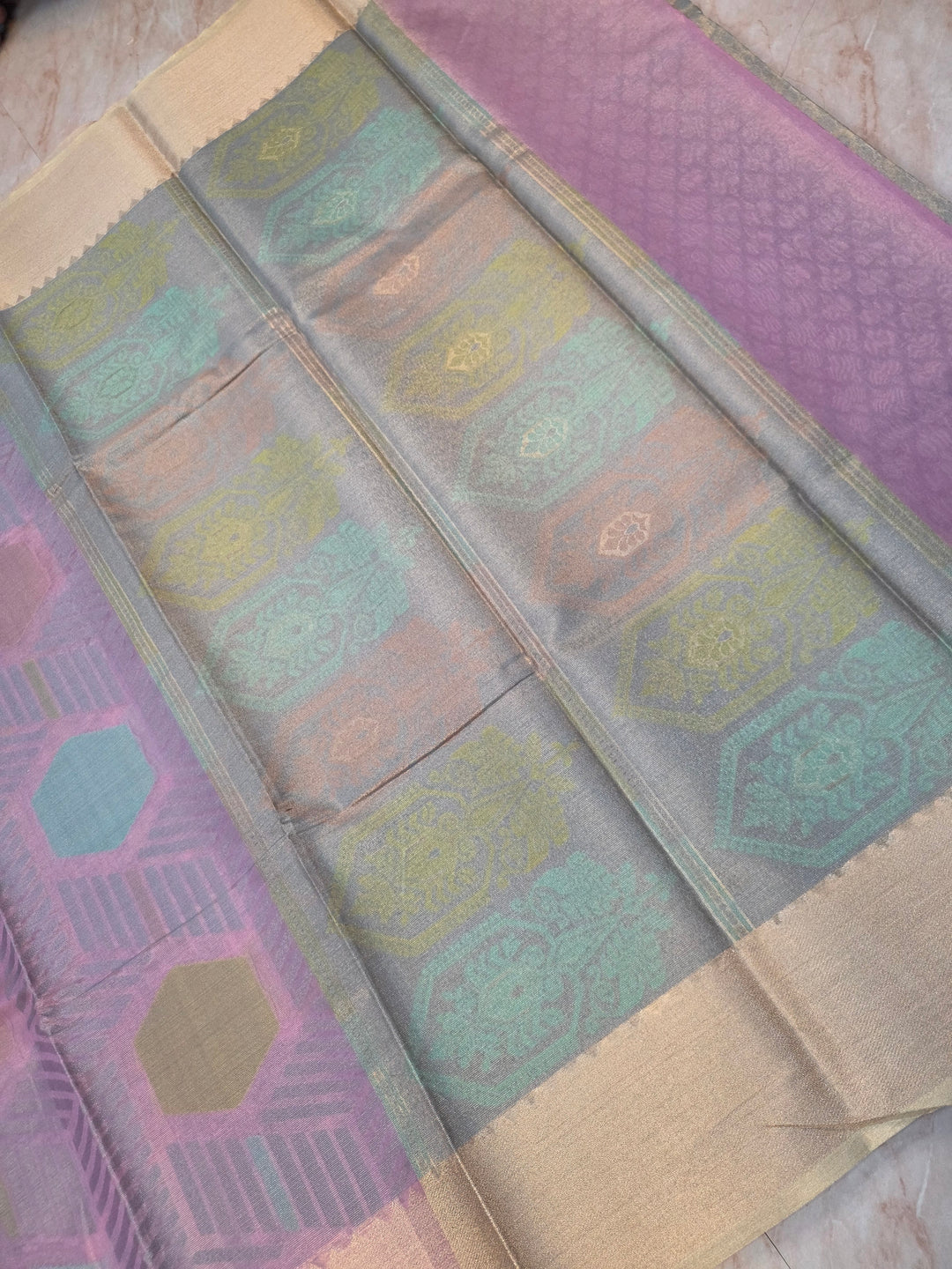 BANARASI SILK IN RANGKAAT STYLE WITH PINK ZARI