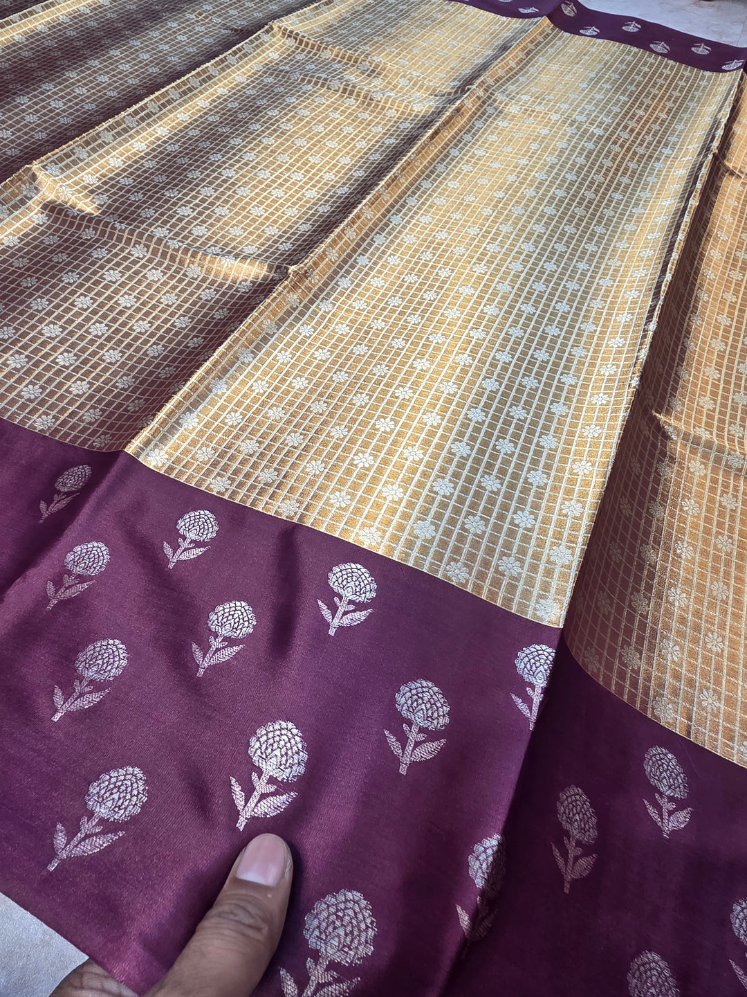 BANARASI TISU KATAN SILK IN GOLD ZARI WITH GARNET BORDER