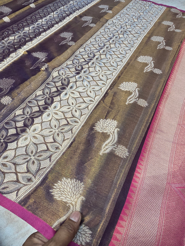 BANARASI TISU SILK IN DUAL SHADE BROWN COLOUR WITH VERTICAL PATTERN