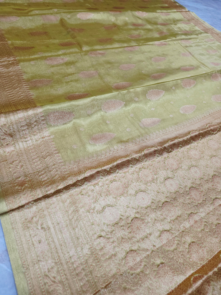 BANARASI TISU SILK IN GOLD WITH GOLD ZARI WORK