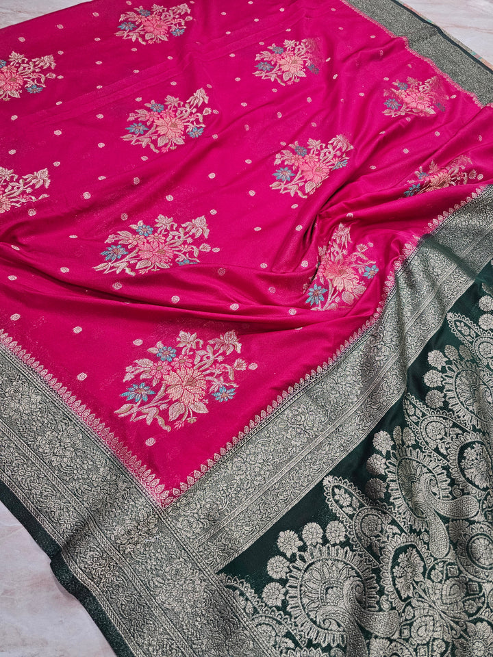 KHADDI GEORGETTE IN RANI WITH BOTTLE GREEN BORDER