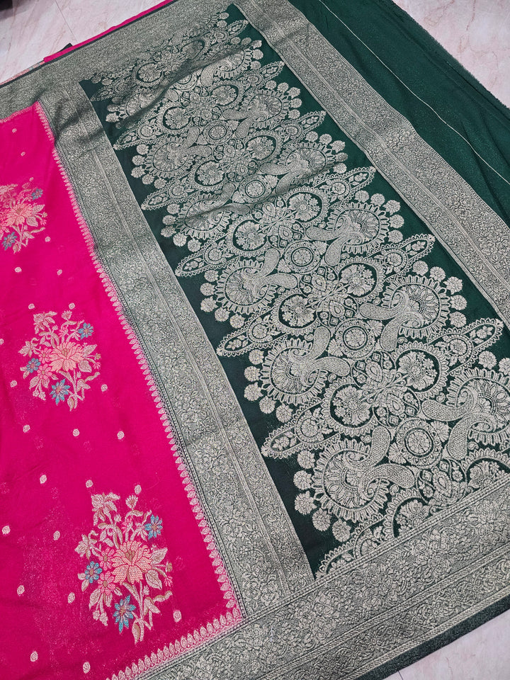 KHADDI GEORGETTE IN RANI WITH BOTTLE GREEN BORDER