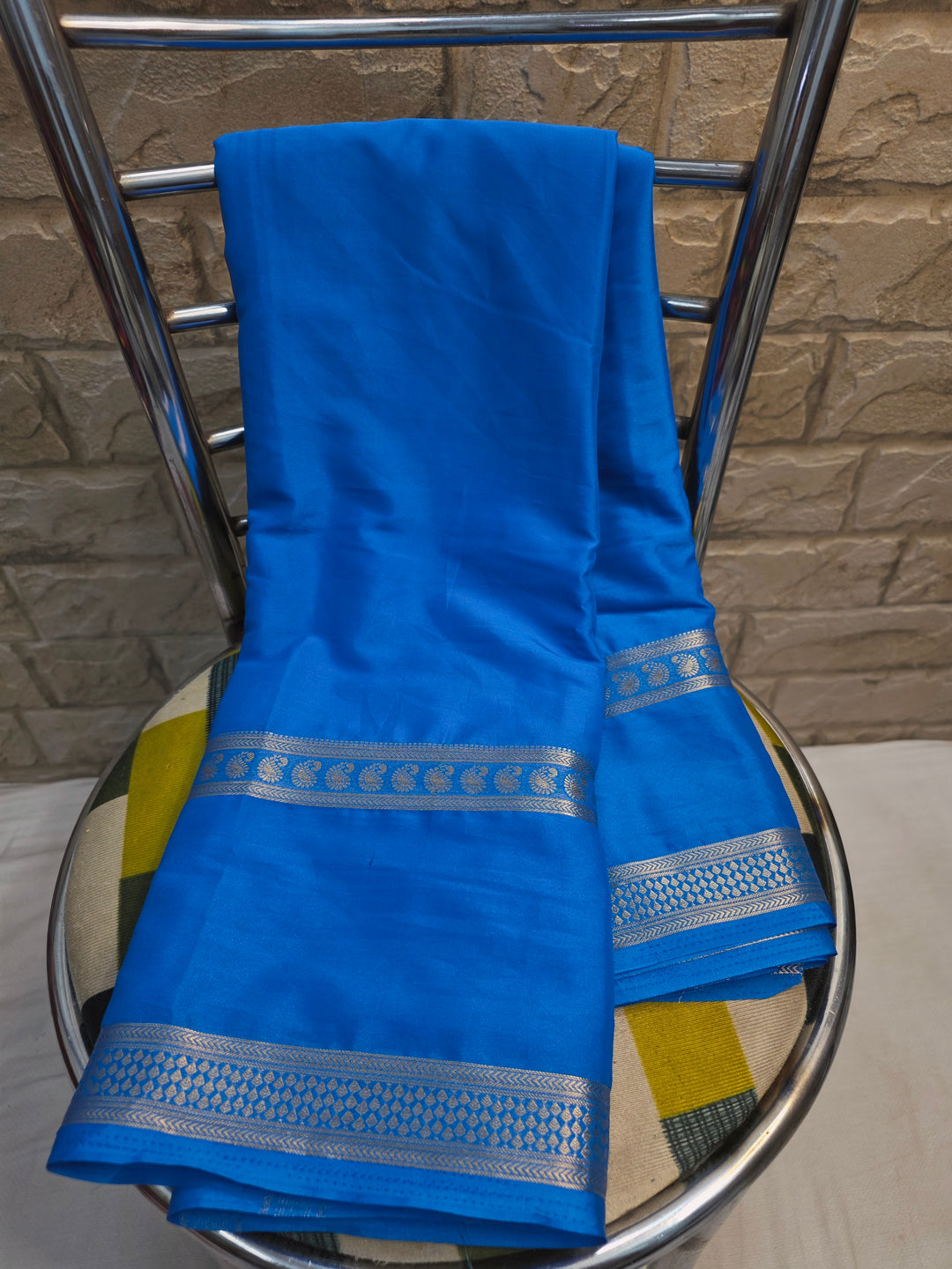 CREPE GEORGETTE IN ROYAL BLUE WITH CONTRAST BLOUSE