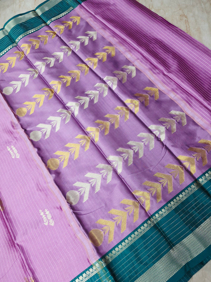 BANARASI KATAN PATTU IN LAVENDER WITH RAMA GREEN BORDER