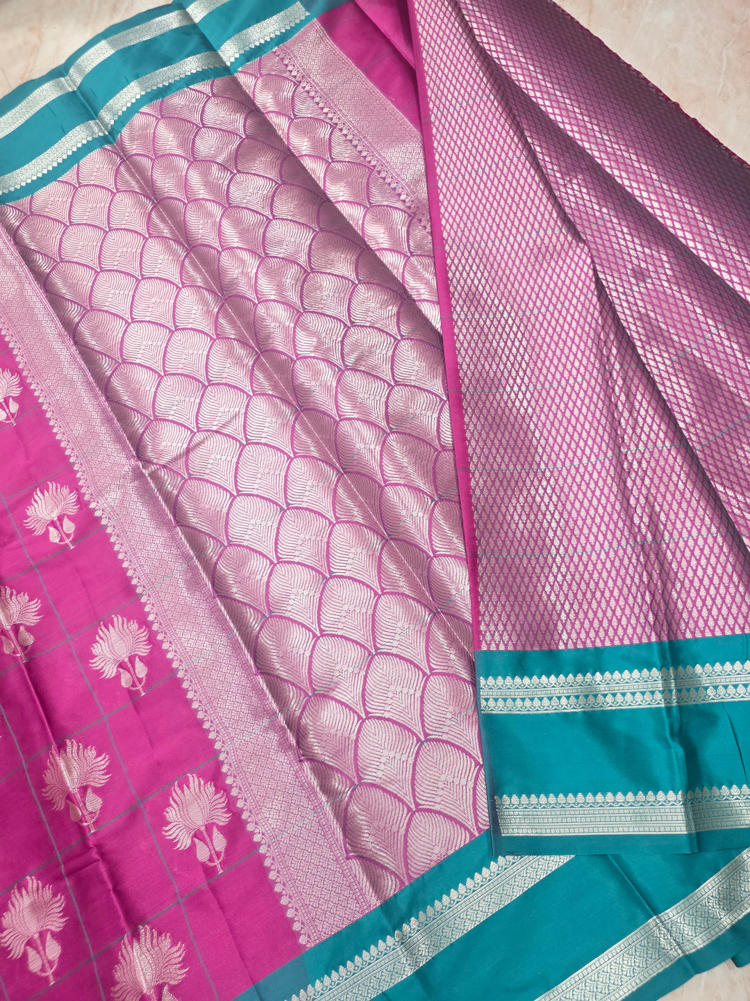 BANARASI KATAN PATTU WITH RANI PINK AND RAMA GREEN BORDER