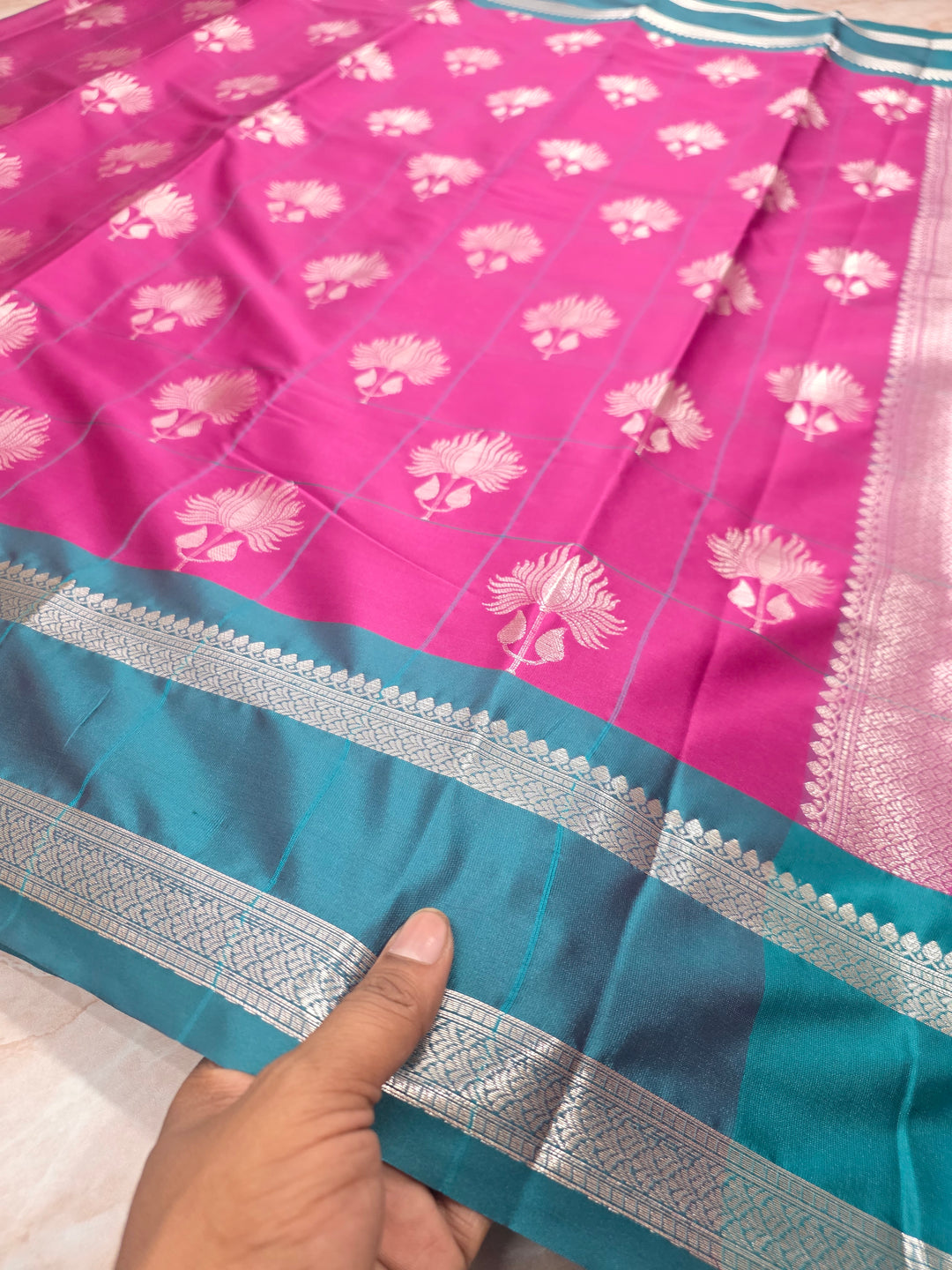 BANARASI KATAN PATTU WITH RANI PINK AND RAMA GREEN BORDER