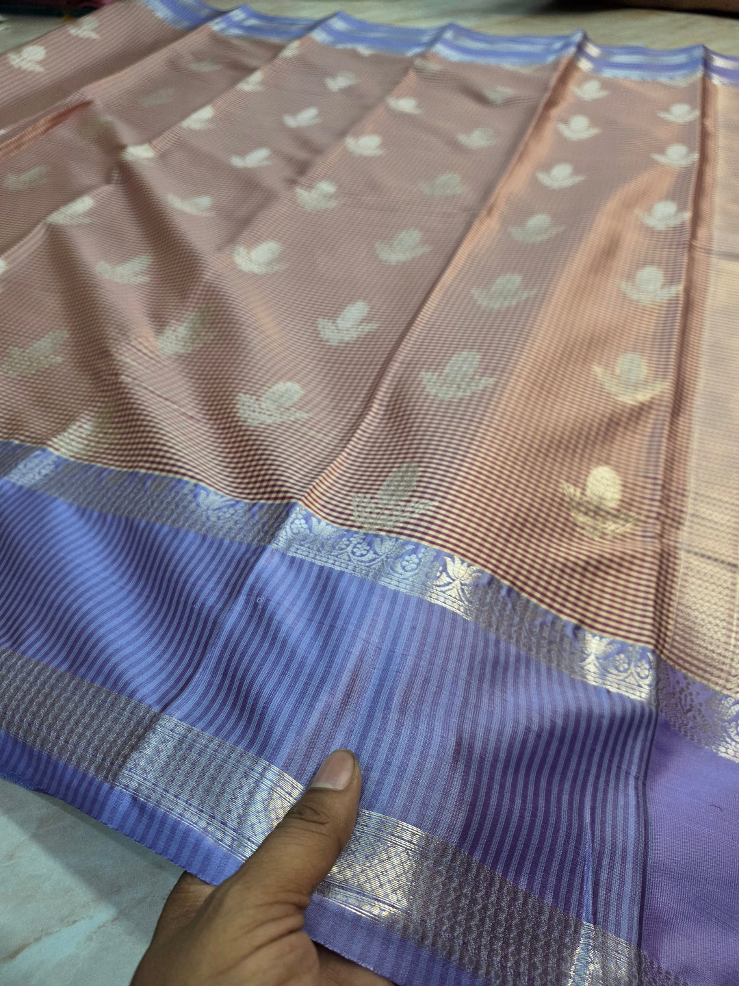 BANARASI KATAN PATTU CREAM/MAROON CHECKS COLOUR WITH MOV BORDER