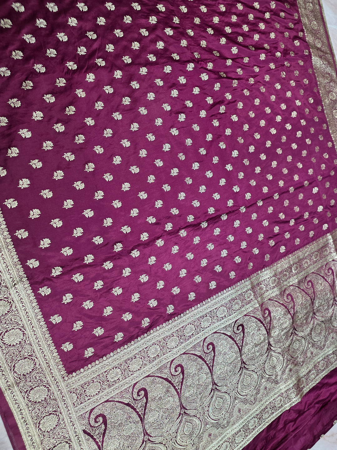 MASHRU KATAN SILKI N MAGENTA WITH SMALL GOLD ZARI MOTIFS