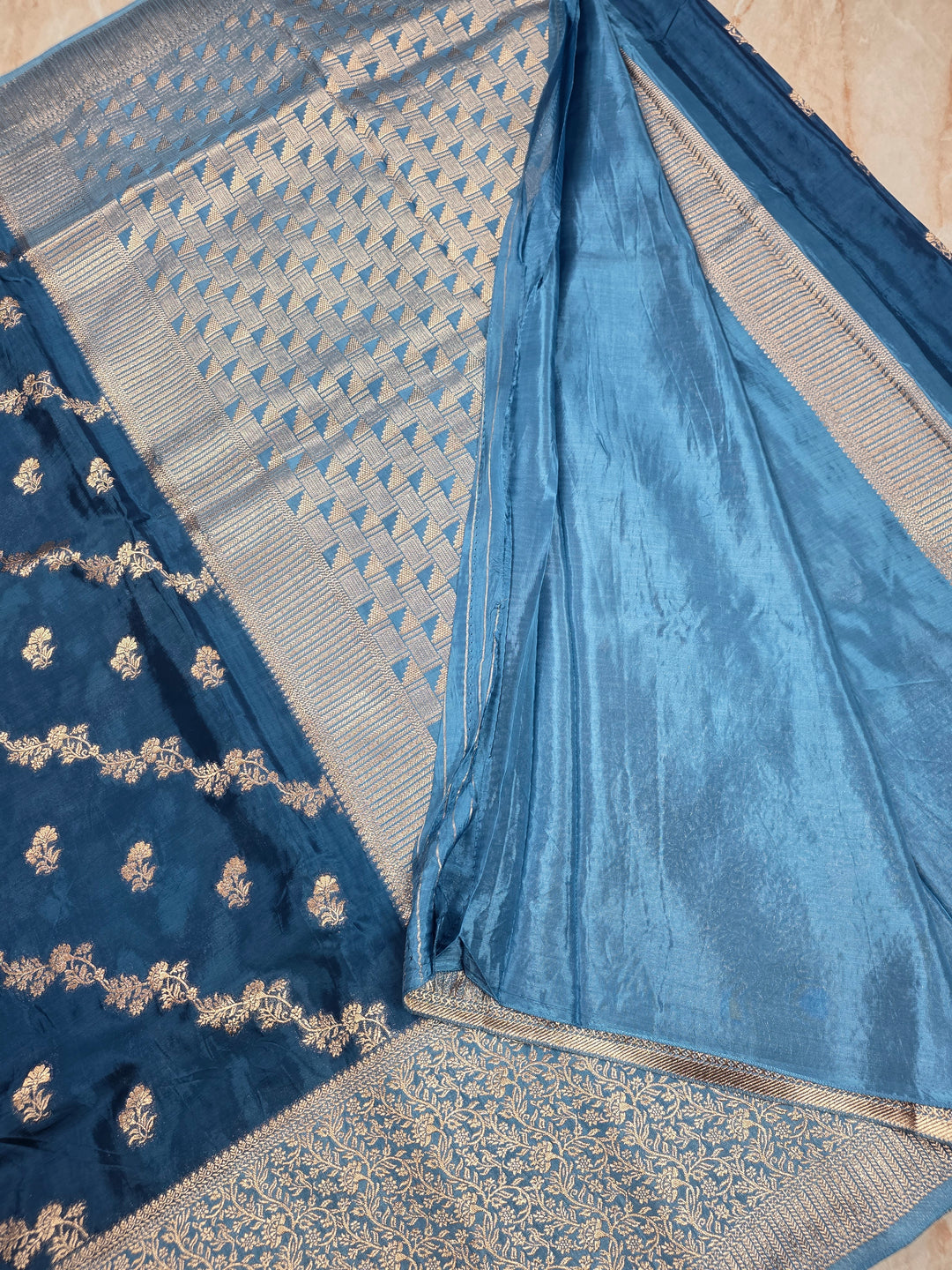 RUSSIAN SILK IN ROYALBLUE WITH SKY BORDER