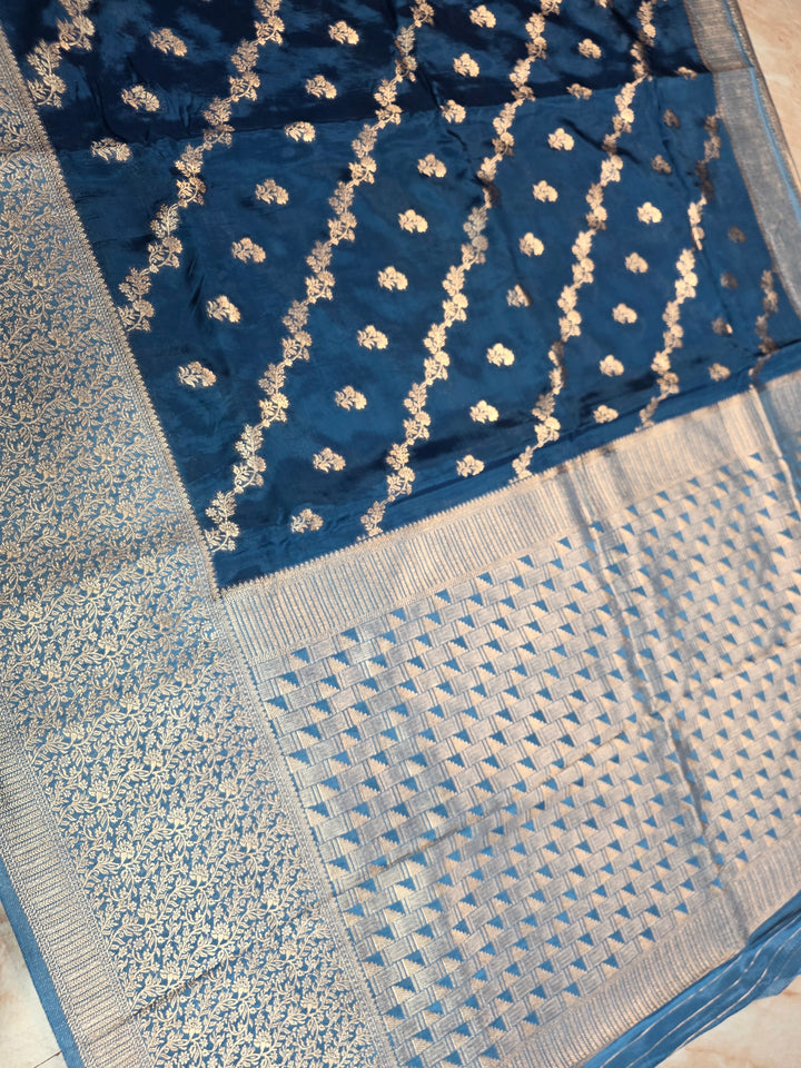 RUSSIAN SILK IN ROYALBLUE WITH SKY BORDER