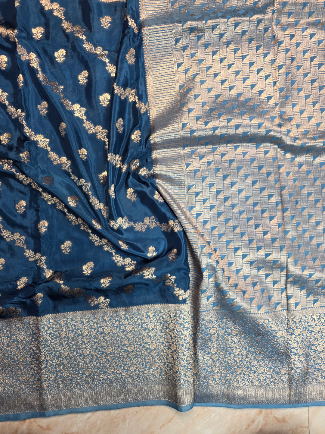 RUSSIAN SILK IN ROYALBLUE WITH SKY BORDER