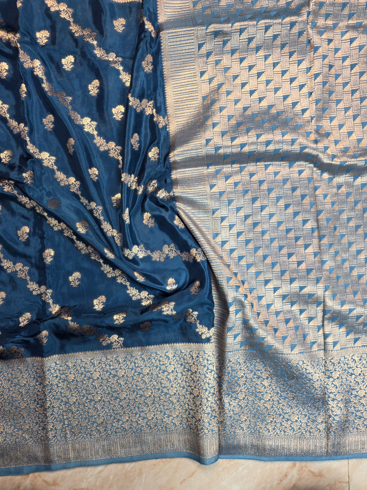 RUSSIAN SILK IN ROYALBLUE WITH SKY BORDER