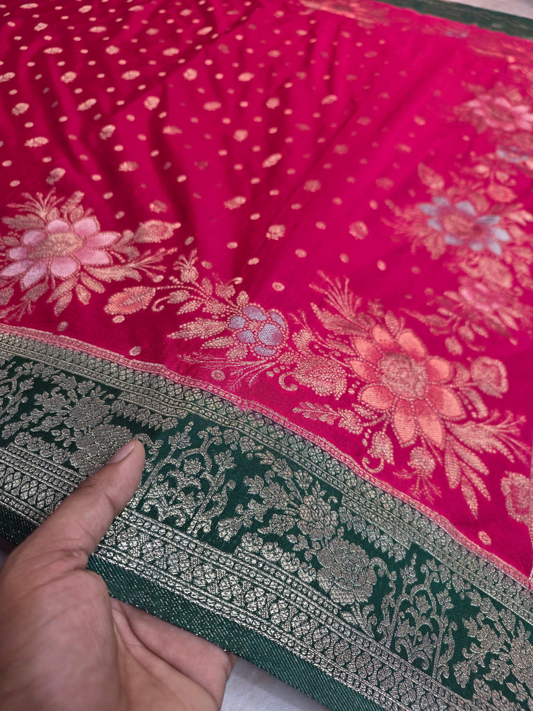 KHADDI GEROGETTE IN RANI WITH BOTTLE GREEN BORDER