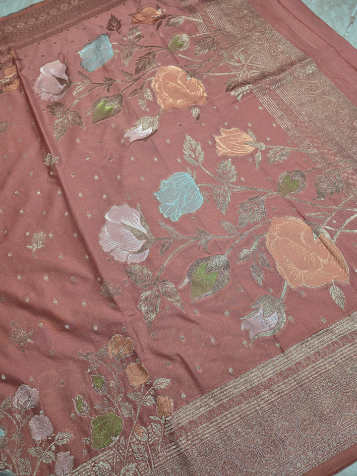 KHADDI GEROGETTE IN IVORY COLOUR WITH PANCHRANG BOOTA