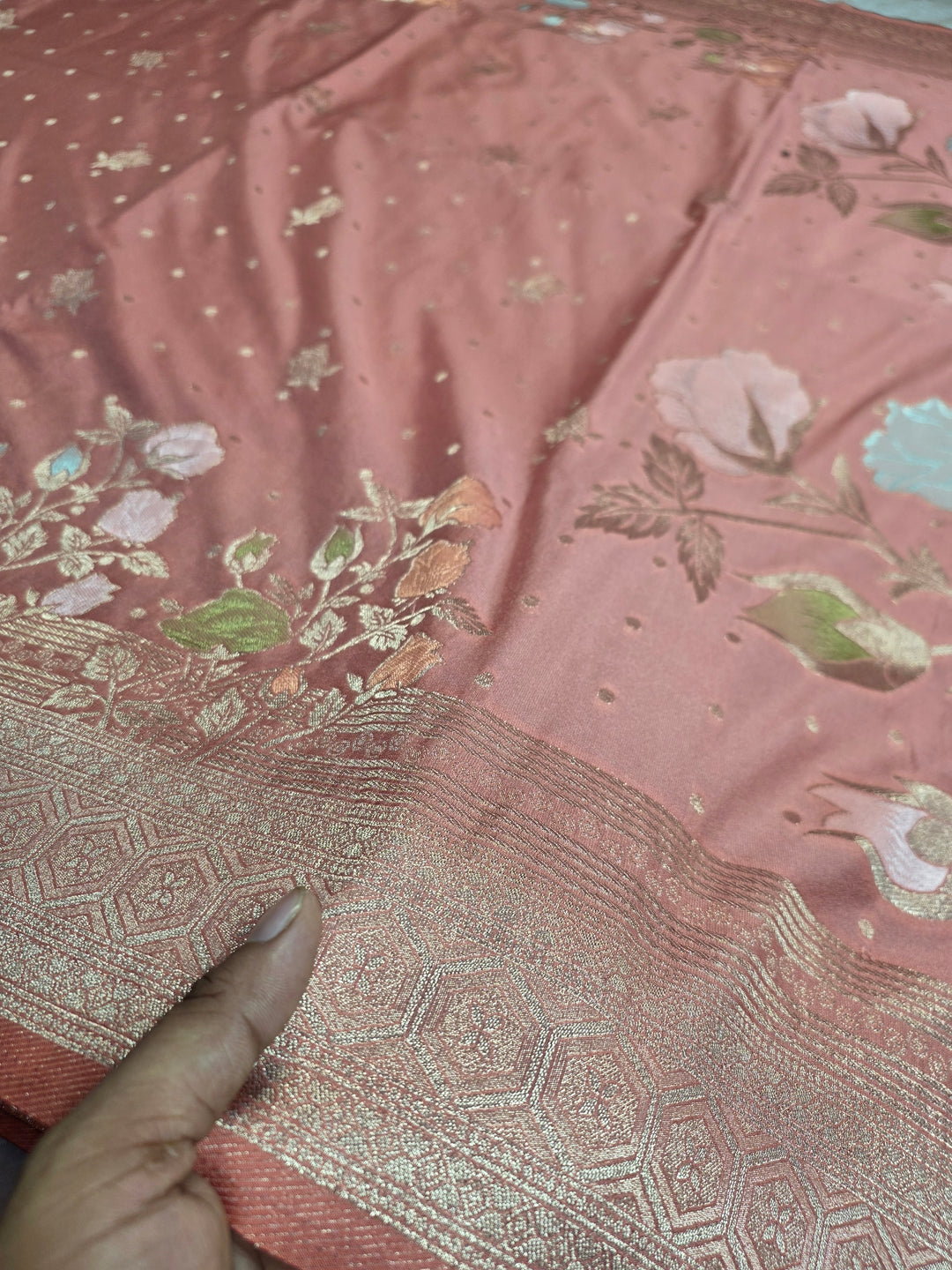 KHADDI GEROGETTE IN IVORY COLOUR WITH PANCHRANG BOOTA