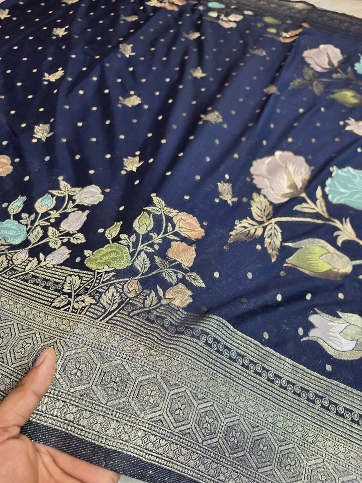 KHADDI GEROGETTE IN NAVY BLUE WITH PANCHRANG BOOTA