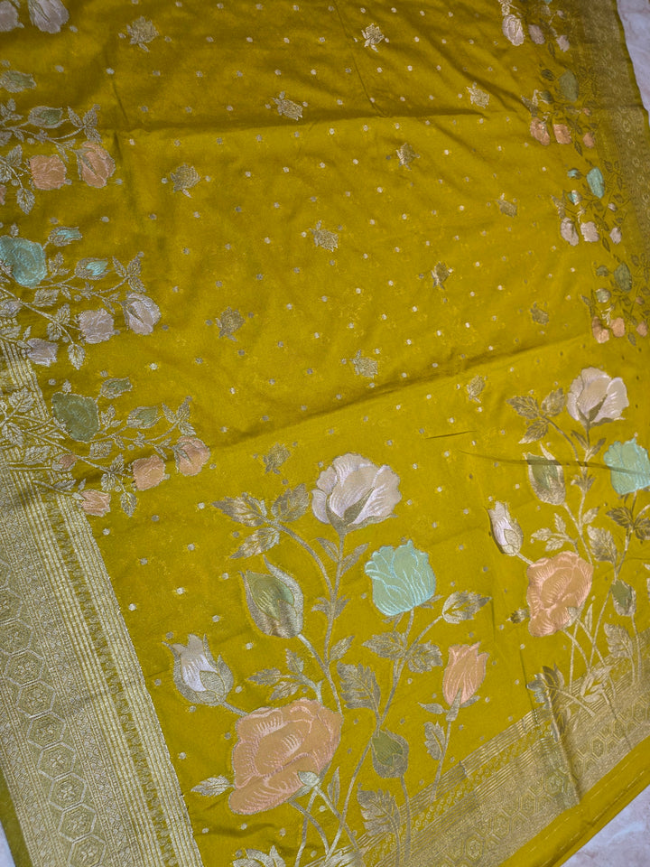 KHADDI GEORGETTE IN MUSTARD GOLD WITH PANCHRANG BOOTA