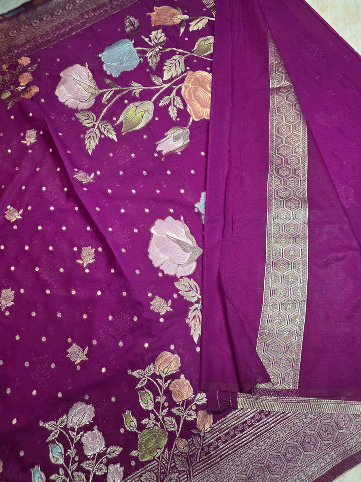 KHADDI GEORGETTE IN MAGENTA WITH PANCHRANG BOOTA
