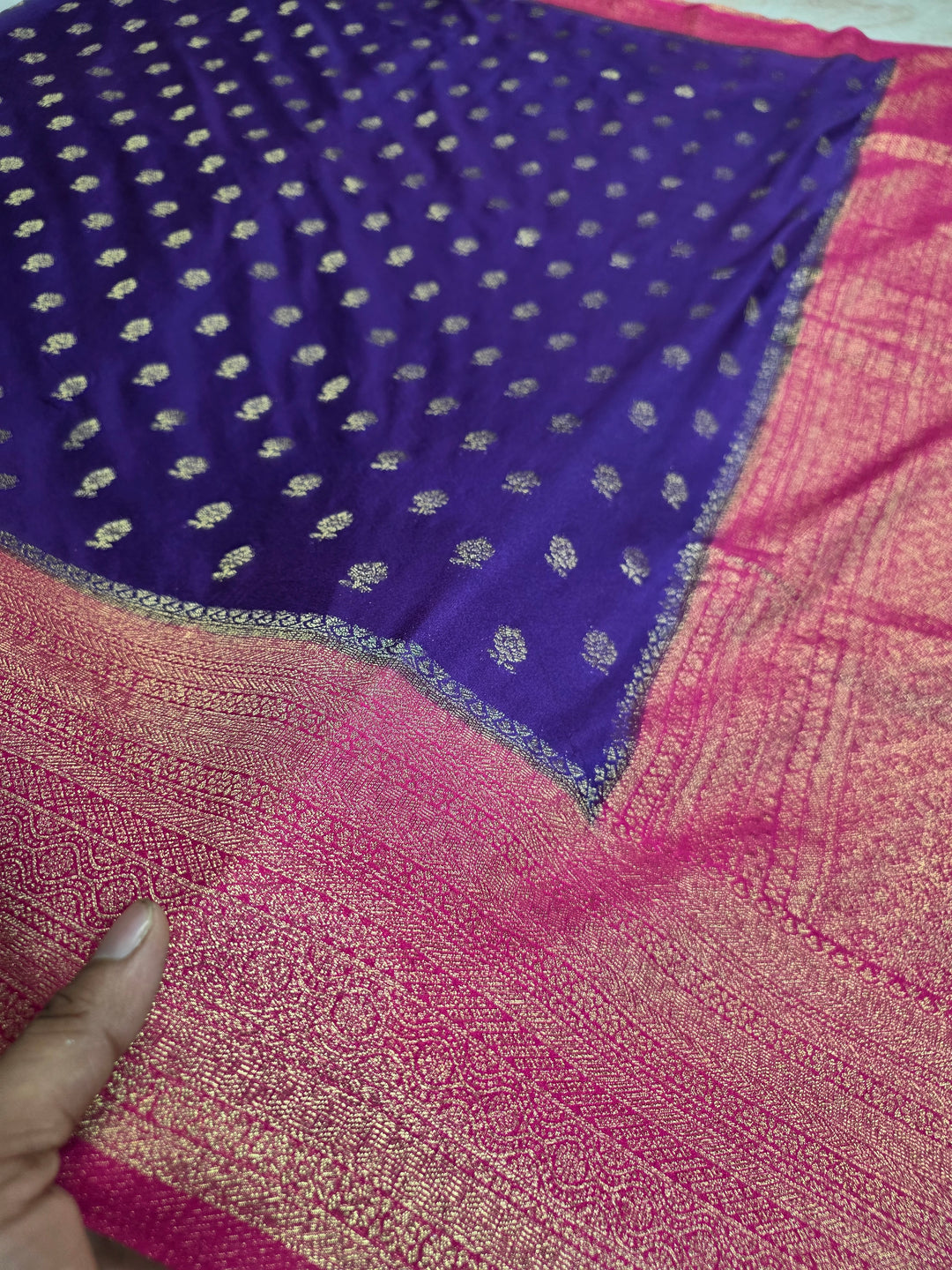 KHADDI GEROGETTE IN VIOLET WITH RANI BORDER