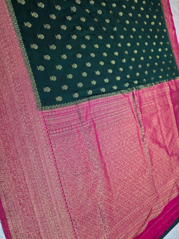 KHADDI GEORGETTE IN BOTTLE GREEN WITH RANI BORDER