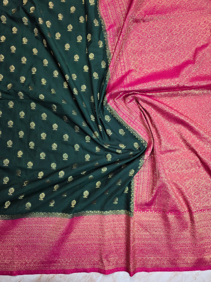 KHADDI GEORGETTE IN BOTTLE GREEN WITH RANI BORDER