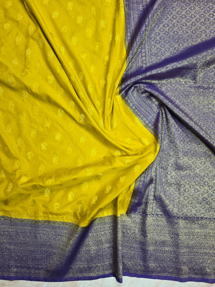 KHADDI GEROGETTE IN YELLOW GOLD WITH INDIGO BORDER