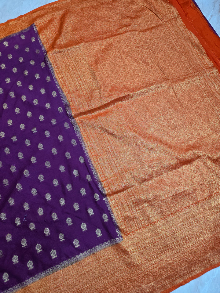 KHADDI GEROGETTE IN ORUPLE WITH ORANGE BORDER
