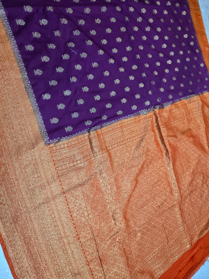 KHADDI GEROGETTE IN ORUPLE WITH ORANGE BORDER