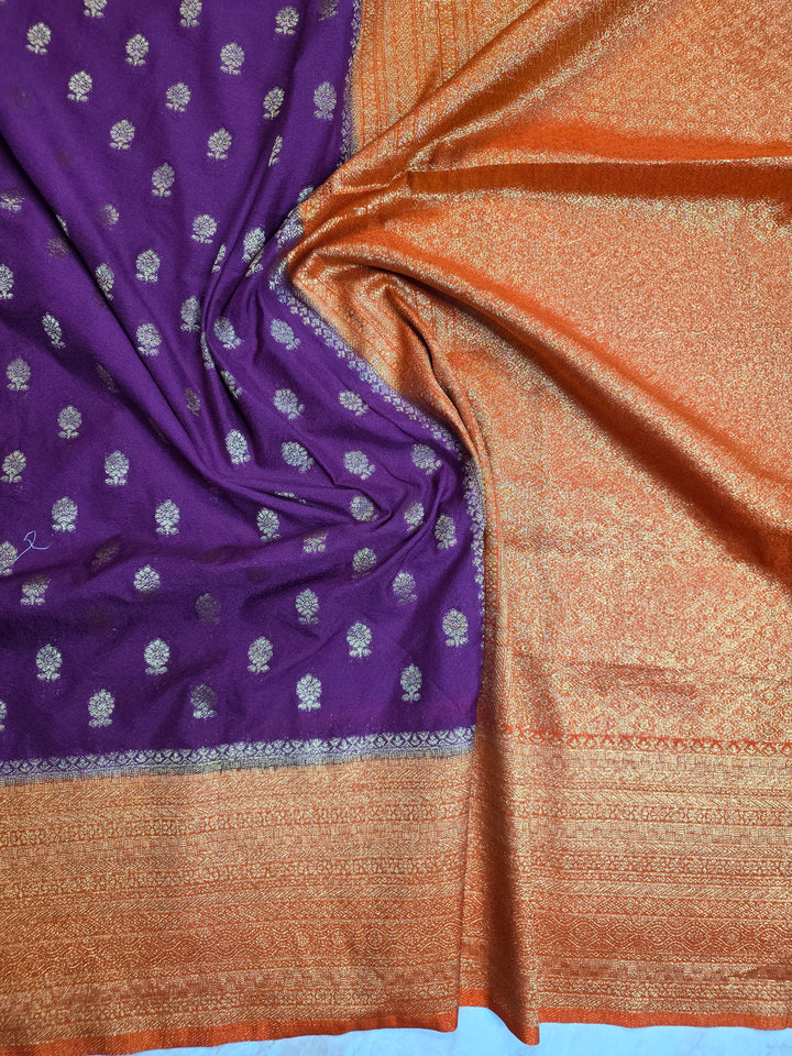 KHADDI GEROGETTE IN ORUPLE WITH ORANGE BORDER