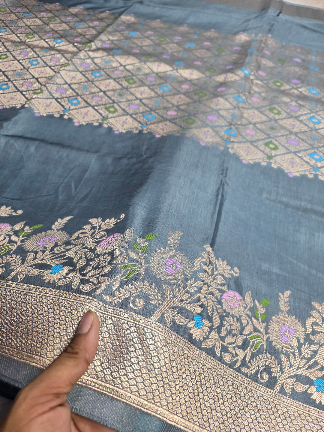 RUSSIAN SILK IN CENTRALISDE BOUTIQUE STYLE IN SMOKE GREY COLOUR