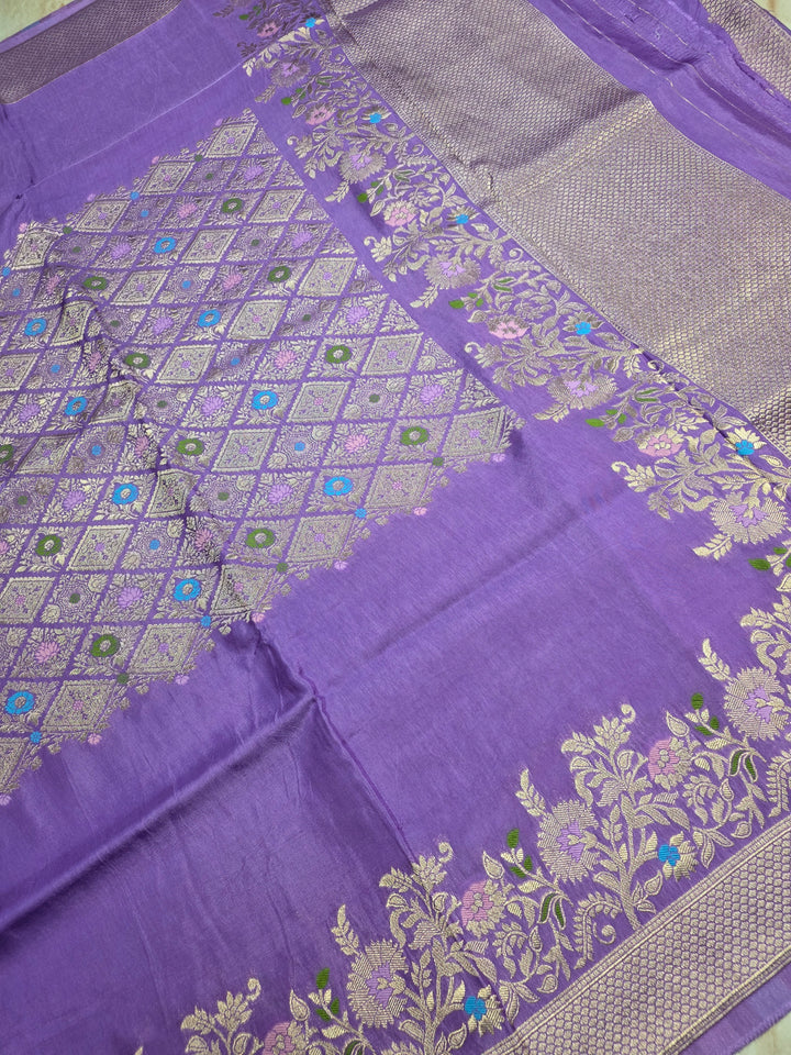 RUSSIAN SILK IN CENTRALISED BOUTIQUESTYLE IN LAVENDER COLOUR