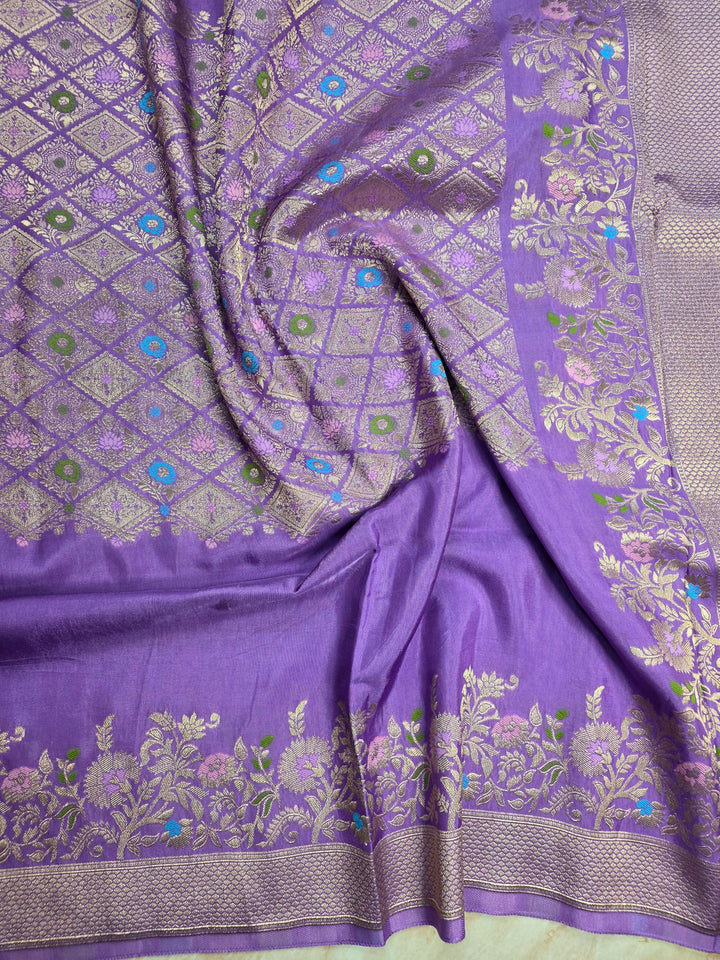 RUSSIAN SILK IN CENTRALISED BOUTIQUESTYLE IN LAVENDER COLOUR