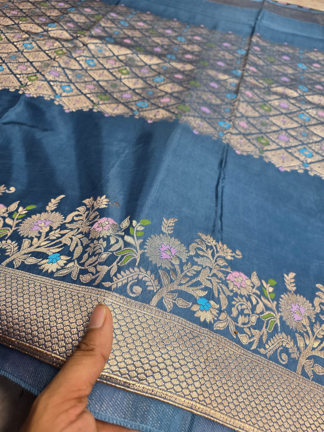 RUSSIAN SILK IN CENTRALISED BOUTIQUE STYLE IN GERMAN BLUE