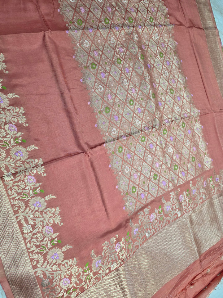 RUSSIAN SILK IN CENTRALISED BOUTIQUE STYLE IN