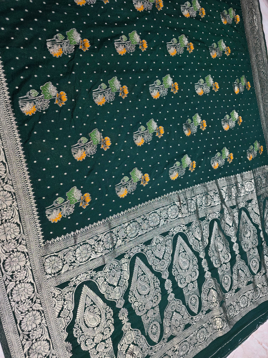 KHADDI GEROGETTE IN BOTTLE GREEN WITH PANCHRANG BOOTA