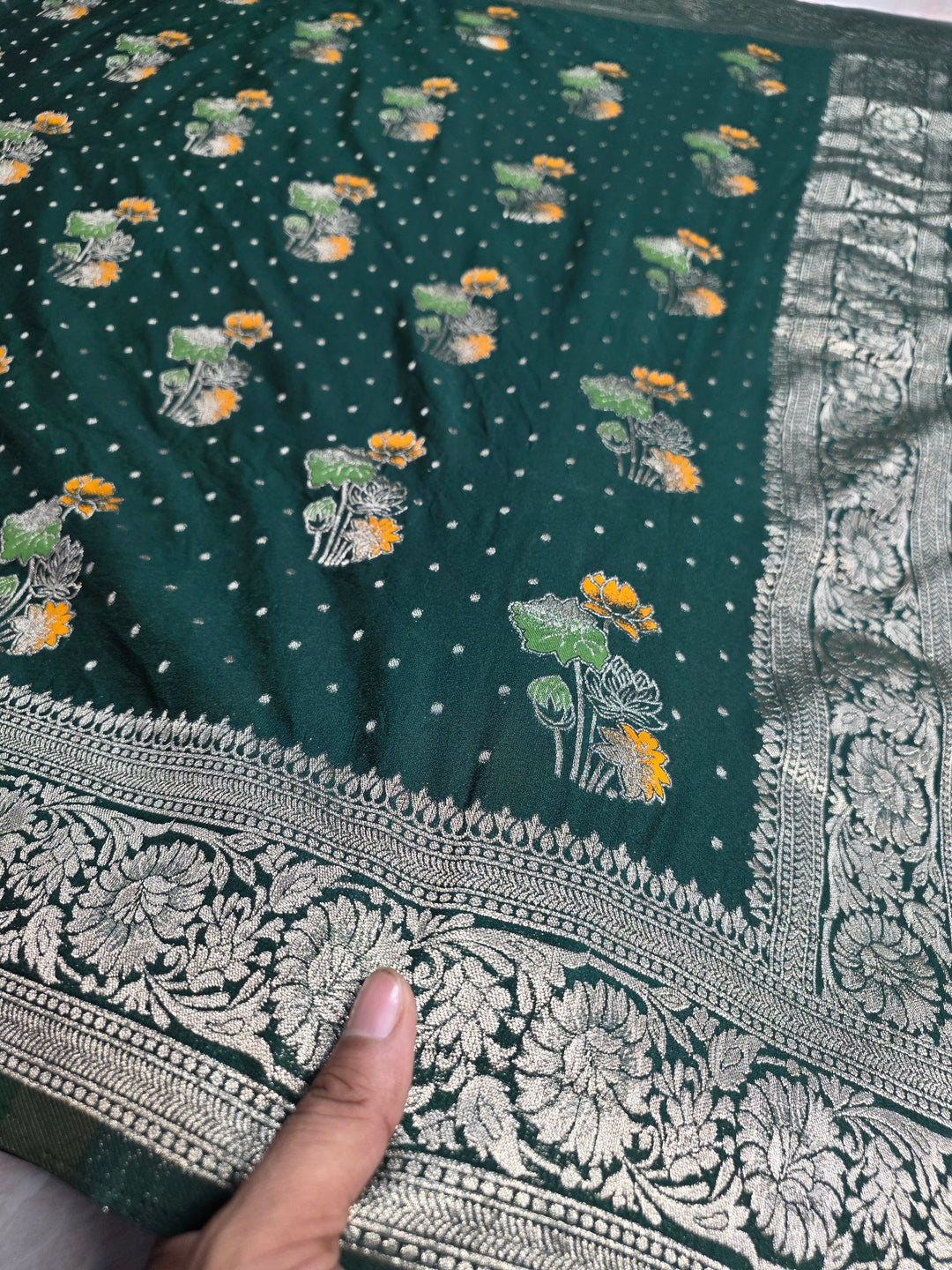 KHADDI GEROGETTE IN BOTTLE GREEN WITH PANCHRANG BOOTA