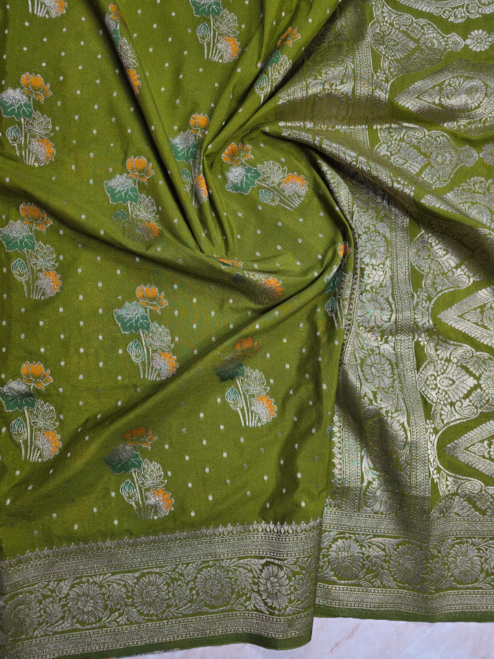 KHADDI GEROGETTE IN MEHENDI GREEN WITH PANCHRANG BOOTA