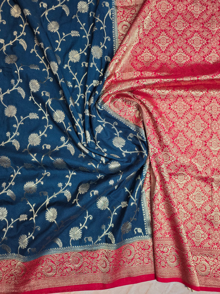 KHADDI GEORGETTE IN DARK BLUE WITH RED BORDER