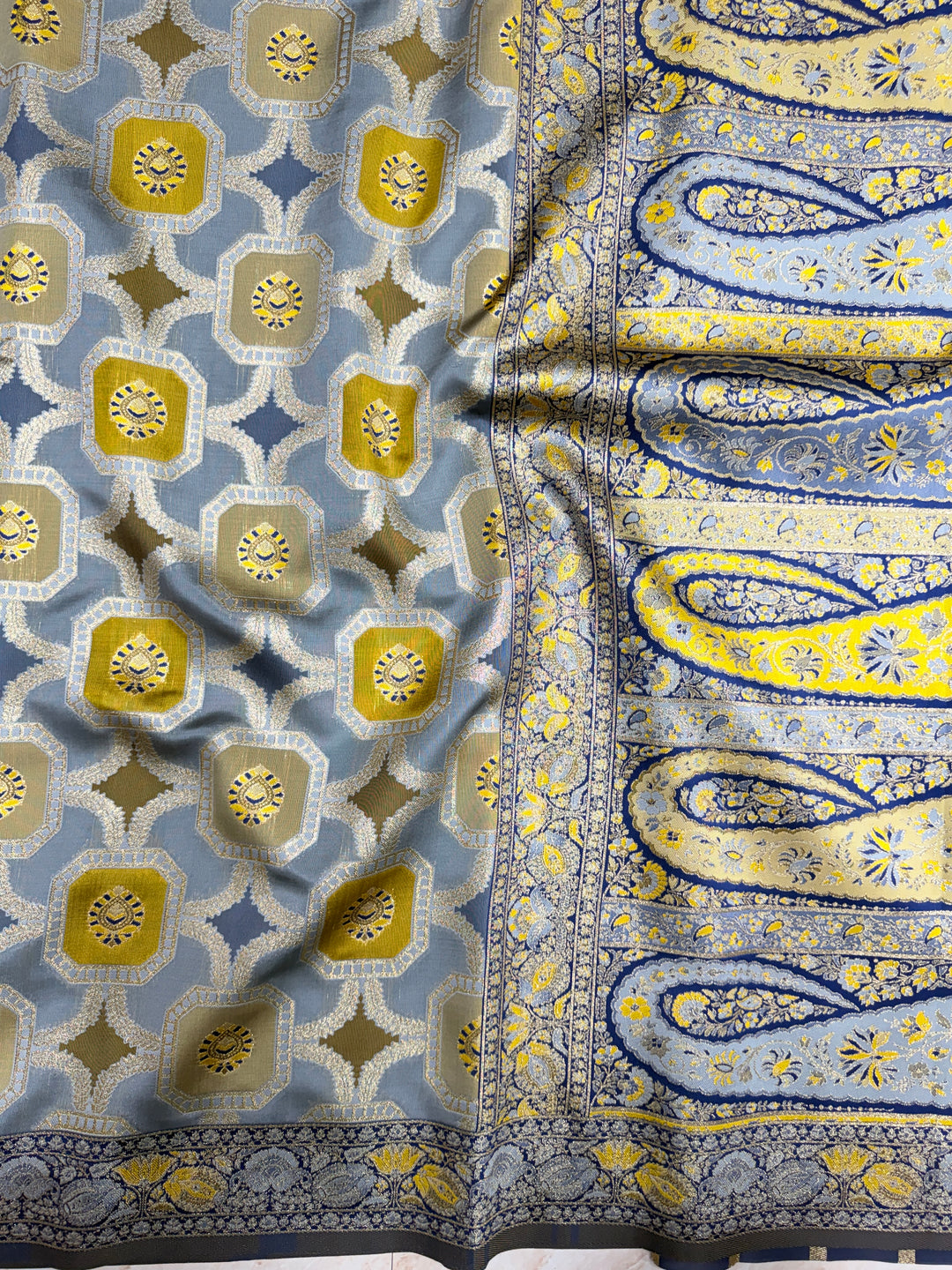 GREY WITH MINAKARI MUTICOLOUR DETALING RANGKAAT SAREE IN SEMI SOFT SILK