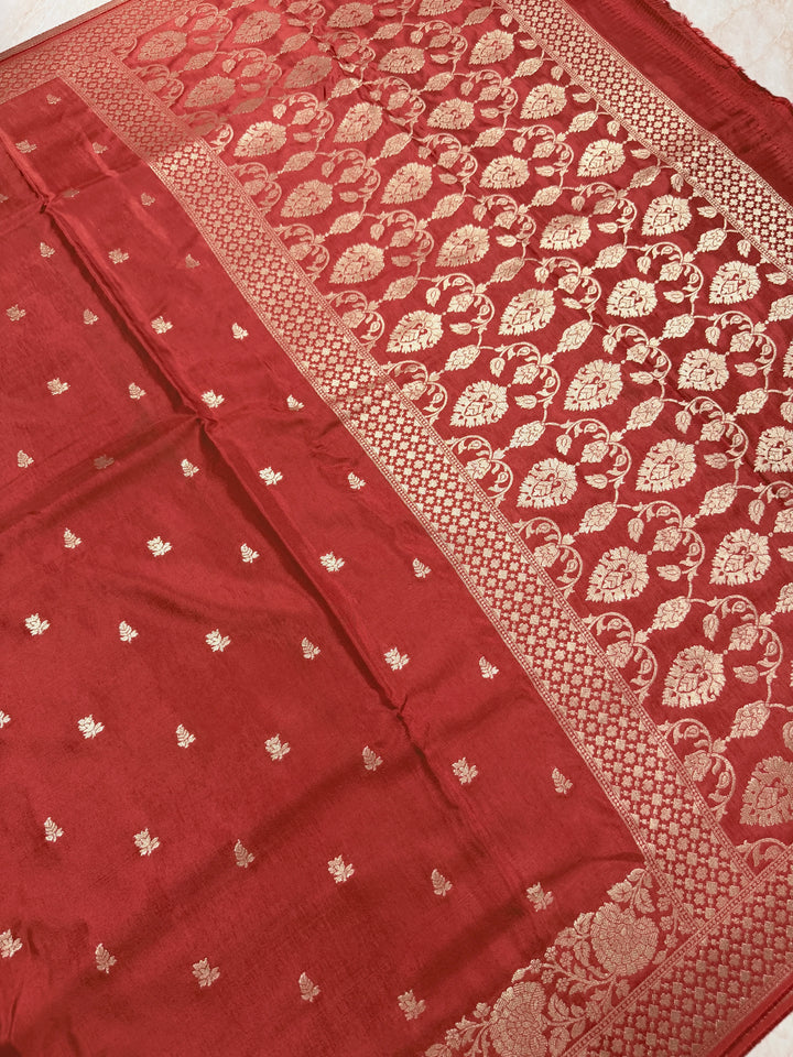 PREMIUM RUSSIAN VISCOSE SILK FABRIC SAREE IN MATALLIC RED COLOUR SHADE